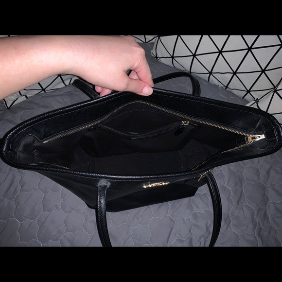 Coach Tote Black - Picture 5 of 8
